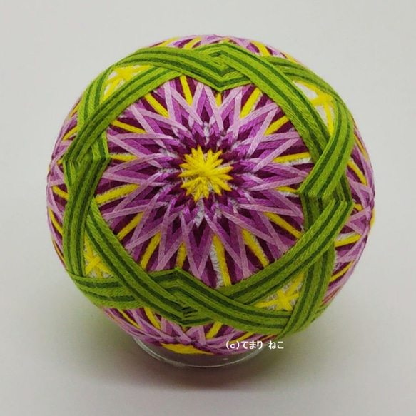 てまり「六菊と三菱」紫花、緑三菱 手まり 手毬 手鞠 2枚目の画像