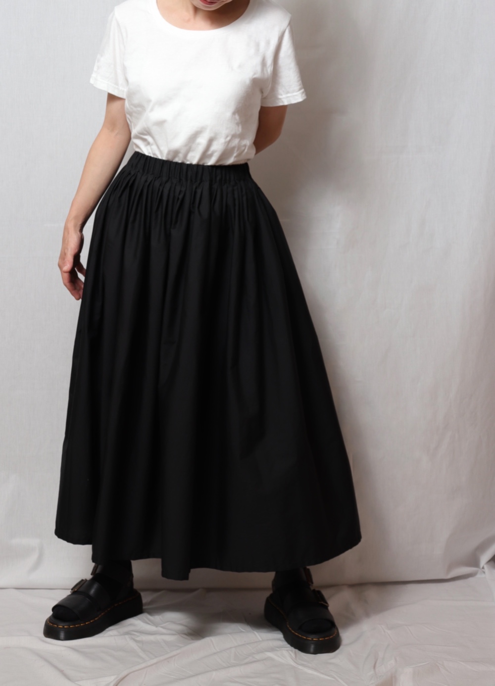 タックギャザースカート　黒　サイズ調整可能　綿ブロード