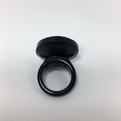 ヴィンテージボタンの指輪 黒 5枚目の画像