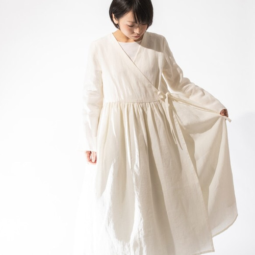 カシュクールワンピース リネン 白 S,Mサイズ ワンピース ago カシュクールワンピース リネン 白 S,Mサイズ ワンピース ago