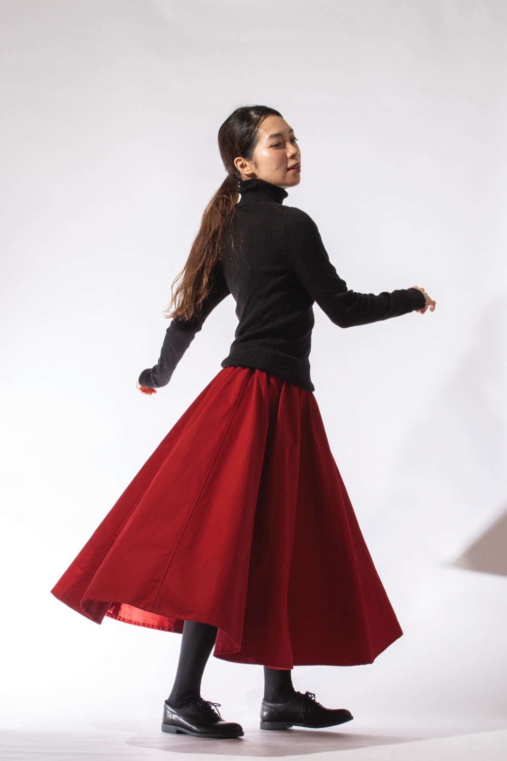 チノクロス　12枚はぎフレアスカート　赤　サイズ調整可能