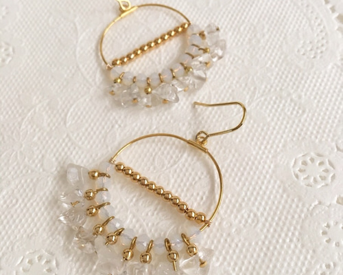 y project クリスタルフープピアス クリスタルとビーズのフープピアス☆ ピアス（フープ） chisato 通販
