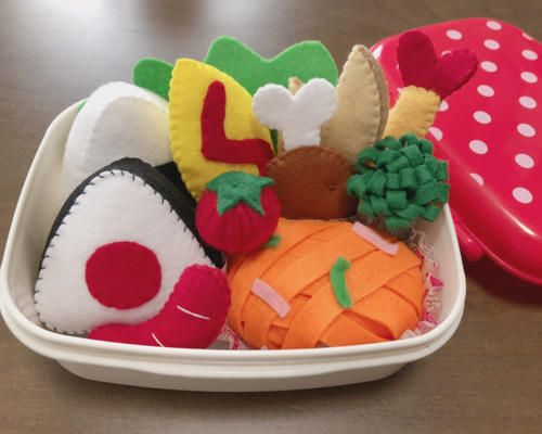 No.68 おかずが切れる フェルトお弁当 オーダーページ 【受注製作】お