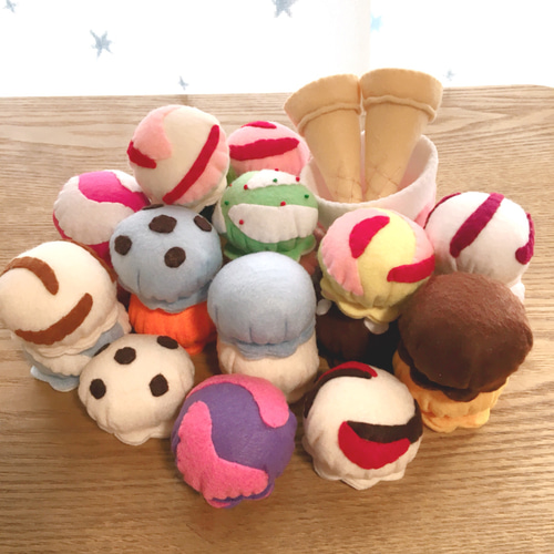 フェルトアイスクリーム♡おままごとアイスクリーム屋さん