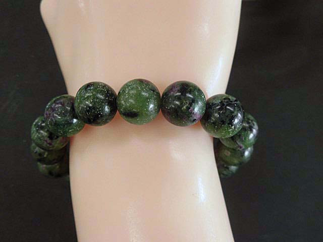 天然石 ルビーインゾイサイト11.5～12ｍｍ玉 ブレスレット 内周17.6ｃｍ     171221731