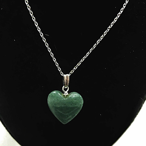 天然石 翡翠ハートネックレス (ペンダント) 180101125 ネックレス