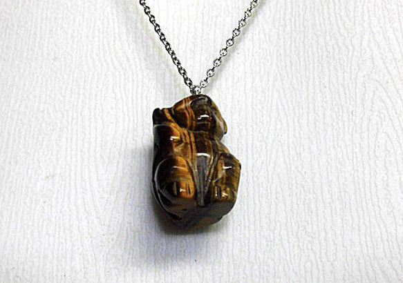 天然石 タイガーアイ猿ネックレス (ペンダント)　　180101427 2枚目の画像