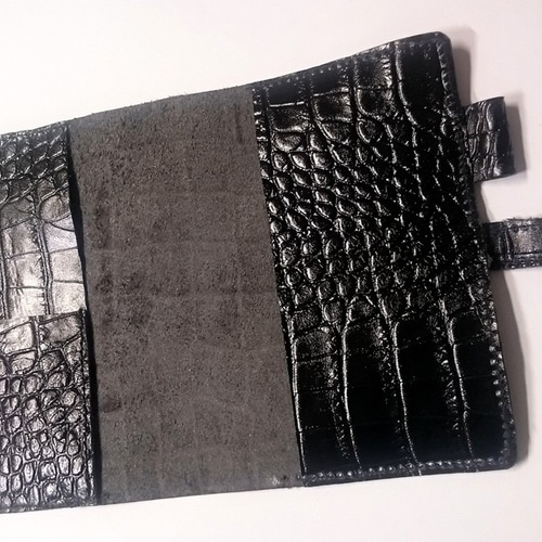 クロコダイル型押し ブラック牛本革 B6判手帳.ノートカバー 手帳
