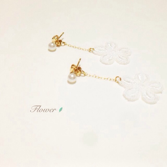 ピアス  Flower 2枚目の画像