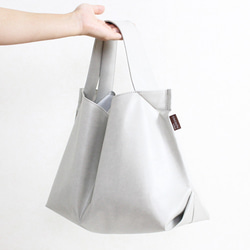 超軽量！！水に濡れても安心素材　A4横型フォーレトート　 3枚目の画像