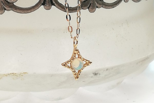 K18YG ｘ オパール　オパールスターネックレス