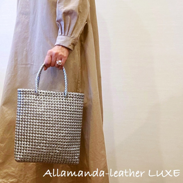 Leather mesh mini bag(シルバーカラー） 2枚目の画像