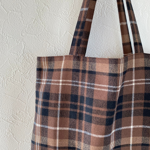 ブラウンチェックの肩掛けトート トートバッグ ポペンキー 通販