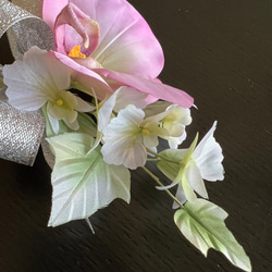 胡蝶蘭のコサージュ(ピンク色)　クリアケース付き 2枚目の画像