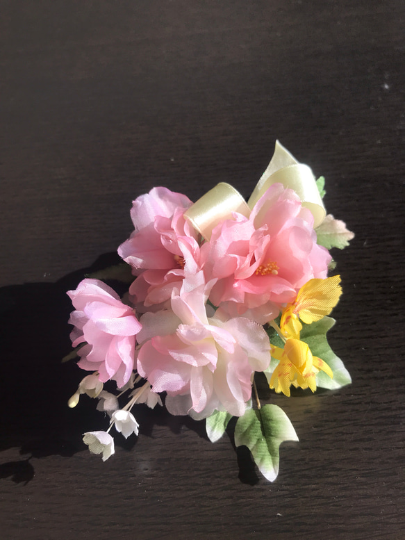 八重桜のコサージュNo1 2枚目の画像