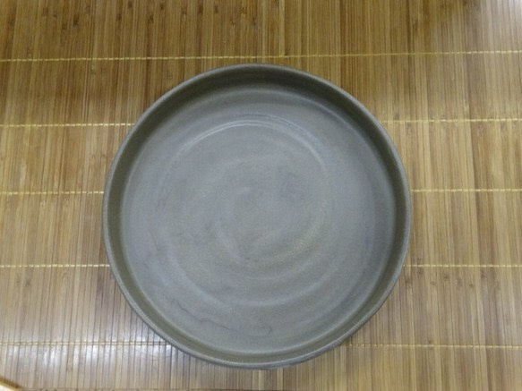 栗色の大皿 約25cm 2枚目の画像