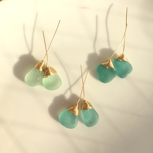 受注生産ひとつぶシーグラスのどんぐりイヤリング♡ブルー系
