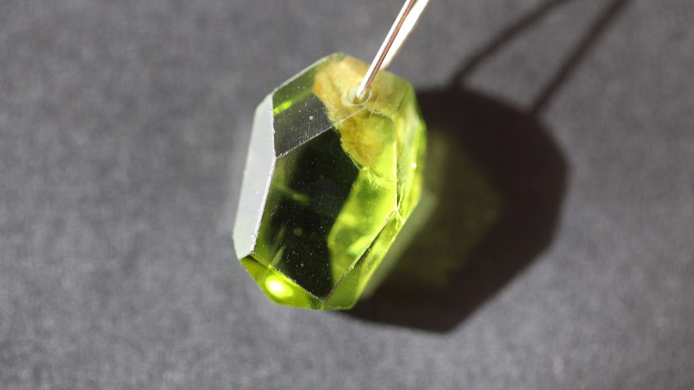 「C0288」タンブル　ペリドット　 5*8mm 1連 ペリドット №5 穴あき タンブル 8月 誕生石 [T532015] 天然石