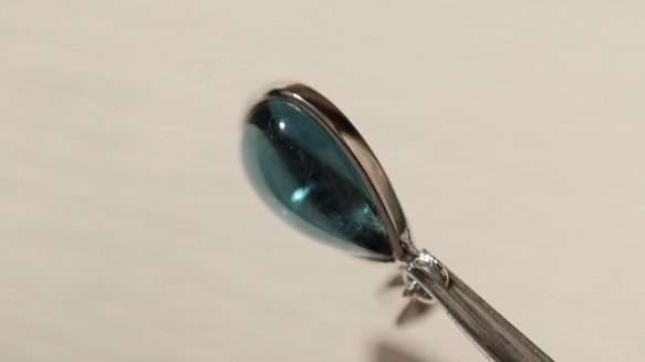 インディゴライト　ブルートルマリン　希少　10月誕生石　宝石質　小粒　ペンダントトップ　シンプル 9枚目の画像