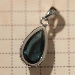 インディゴライト　ブルートルマリン　希少　10月誕生石　宝石質　小粒　ペンダントトップ　シンプル 10枚目の画像