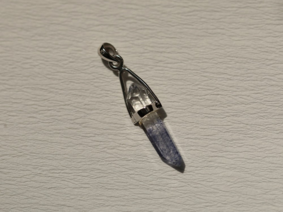 デュモルチェライトインクォーツ　約19.5mm　レア　プチ　ペンダント　ダブルポイント　シンプル 7枚目の画像