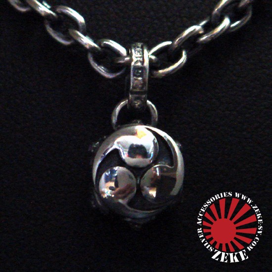 和紋チャーム　三つ巴〔ミツドモエ〕　（髑髏　スカル　家紋　神紋　武神紋）