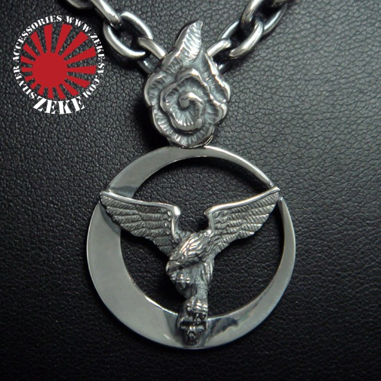 月光〔ゲッコウ〕　（鷹　雲　猛禽類）