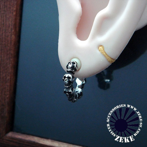 スカルズフープピアス （ドクロ 髑髏 頭蓋骨） ピアス（フープ