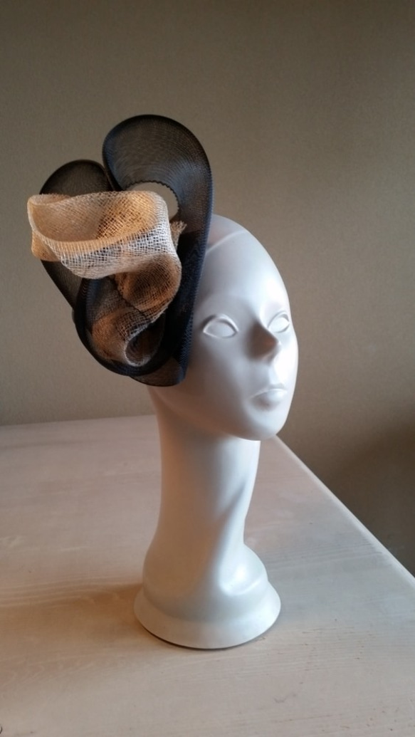 ホースヘアとシナマイのヘッドドレス「cœur」 1枚目の画像
