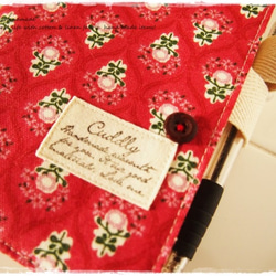 ほぼ日手帳カバー*オリジナルサイズ　RED　赤小花　小紋柄ｘタグ　北欧風 2枚目の画像