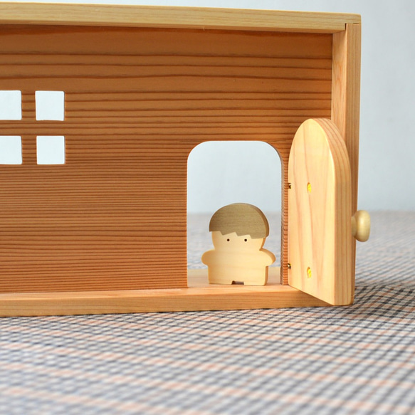 コモンの家｜美しい日本の木材で作る人形たち 3枚目の画像