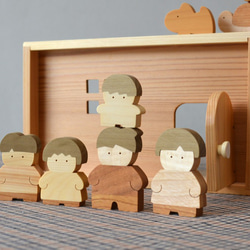 コモンの家｜美しい日本の木材で作る人形たち 9枚目の画像