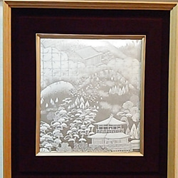 琳和 和風  アート プラチナ銀箔二重織雲に金閣寺 額縁 1枚目の画像