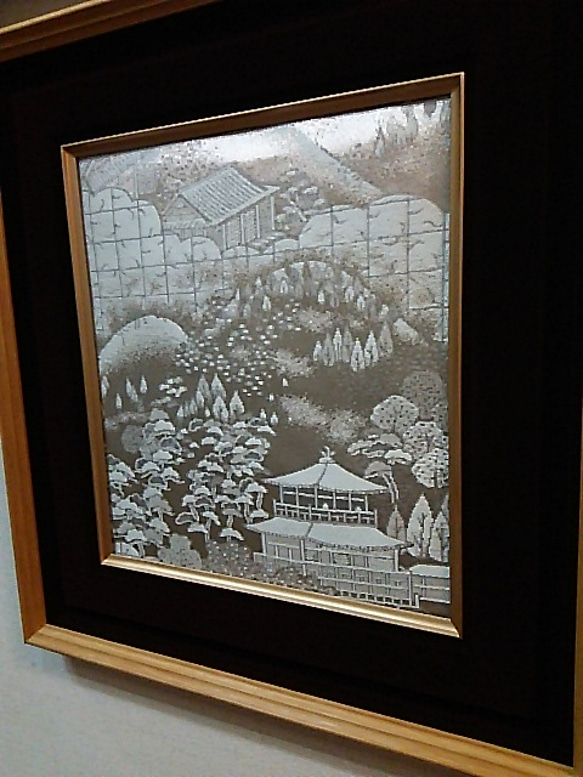 琳和 和風  アート プラチナ銀箔二重織雲に金閣寺 額縁 3枚目の画像
