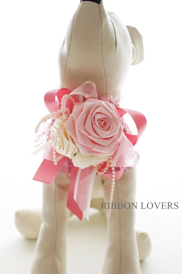 リボンの薔薇の犬・猫アクセサリー(首飾り・ネックレス)ピンク② 1枚目の画像