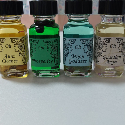 アンシェントメモリーオイル　７本 アンシェントメモリーオイル 7色セット！《各0.5ml×7本