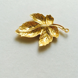 葉っぱのゴールドチャーム 3枚目の画像