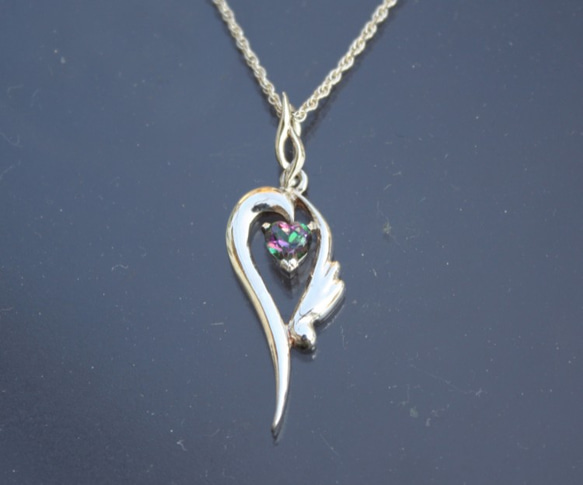 Heart Wing Pendant 2枚目の画像