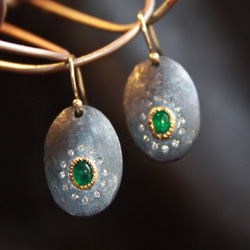 Modermitive Emerald Earrings 1枚目の画像