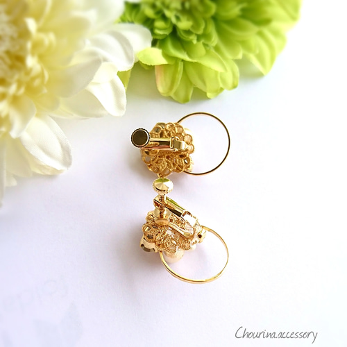 クリスタルフラワーイヤリング／ピアス イヤリング