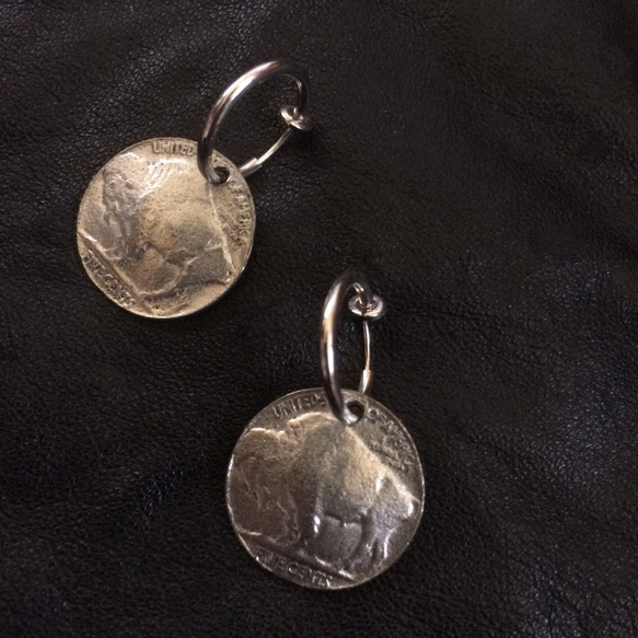 vintage buffalo coin hoop earring 1枚目の画像