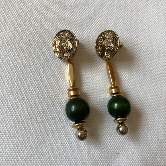 vintage European parts earring 1枚目の画像