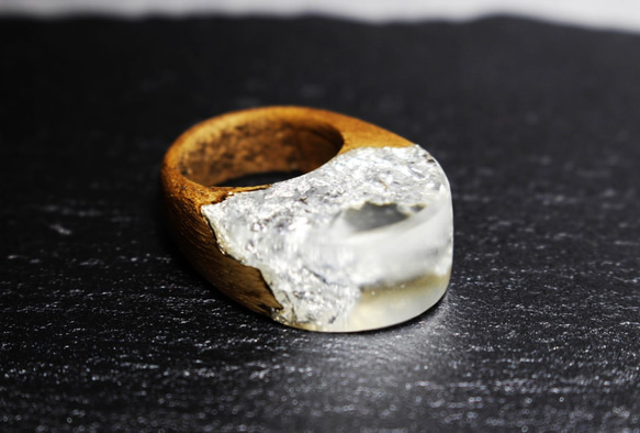 【現品限り40%off 送料無料】Modern Foil/Silver ～Resin Wood Ring～ 4枚目の画像