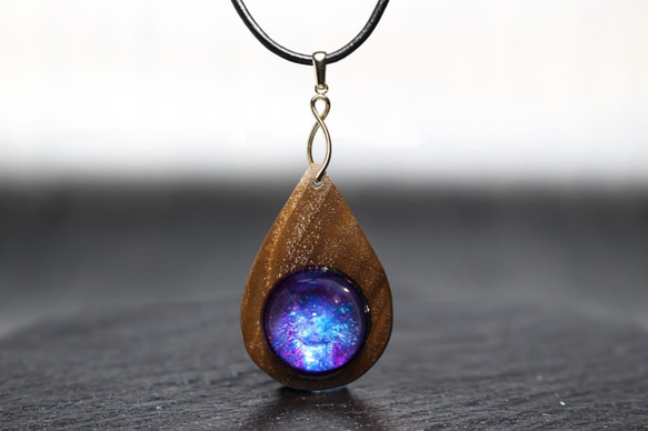 受注生産】Orb Pendant/Fusion ～ウッドレジンジュエリー～ ネックレス