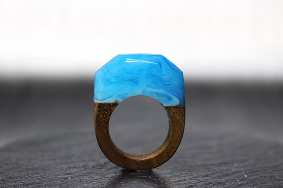 【Sale 現品一点限り  送料無料】Blue Wave～Resin Wood Ring～ 1枚目の画像
