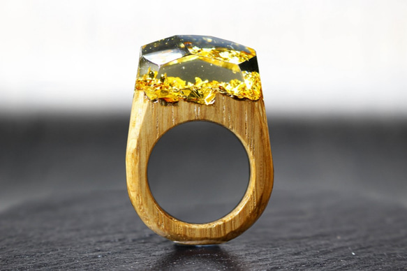 【新款包郵】摩登金～木質樹脂戒指～ 第1張的照片