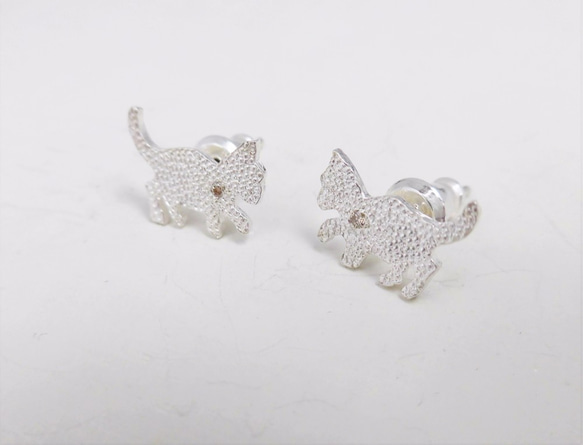 防泡處理 鑽石貓咪造型耳環（玩耍貓咪造型） 第6張的照片