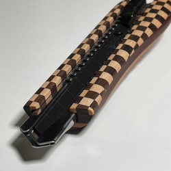 【数量限定】ギター材で作った木製グリップカッターナイフ～市松～ 2枚目の画像