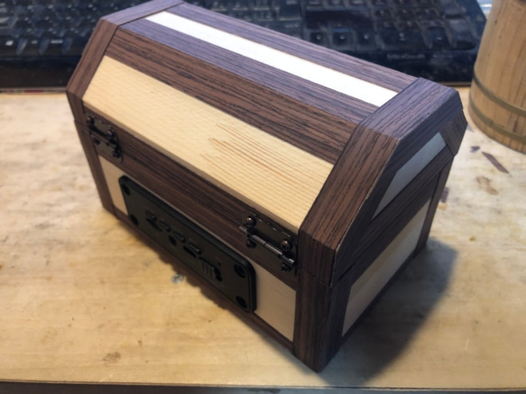 “新”寶盒型無線WoodSpeaker（兼容藍牙的♪可充電的♪） 第2張的照片