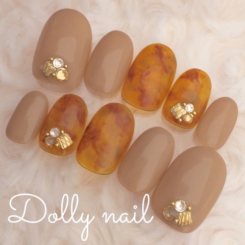 ショートオーバル＊秋の定番カフェオレベージュとべっ甲ネイル